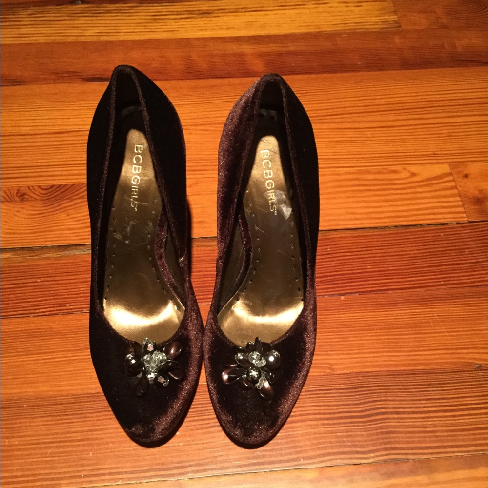 BCBG Burgundy Velvet 4in Heel, Sz 7.5